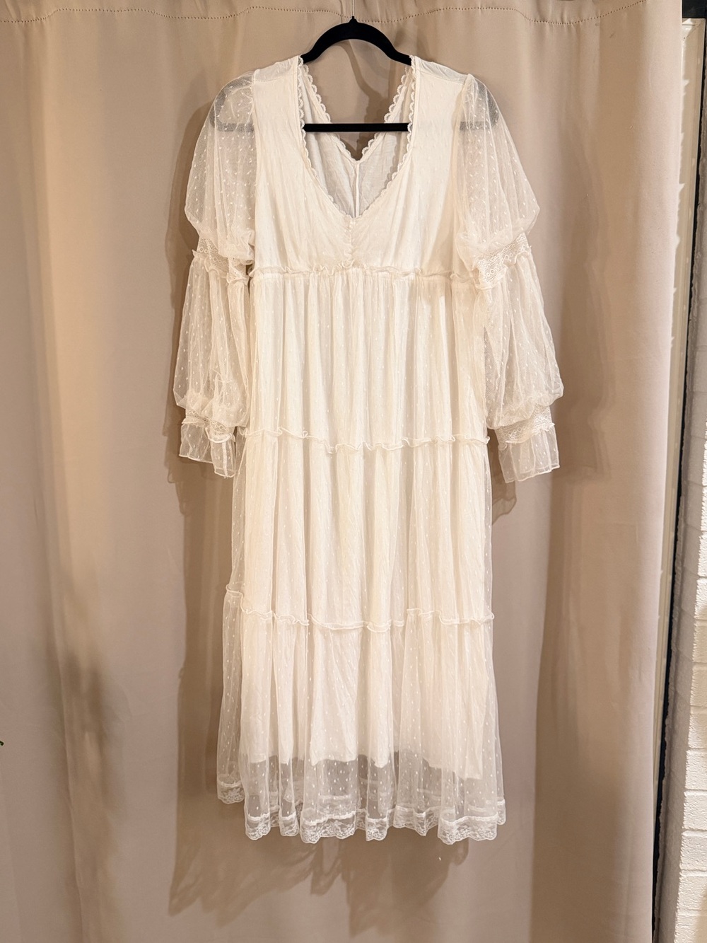 Women’s Cream Tiered Lace Dress